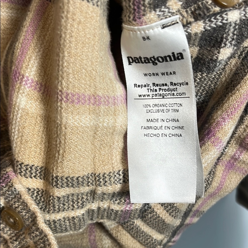 Patagonia Plaid Button-Down Flannel Shirt in Beige, Brown & Pink - Picture 4 of 5